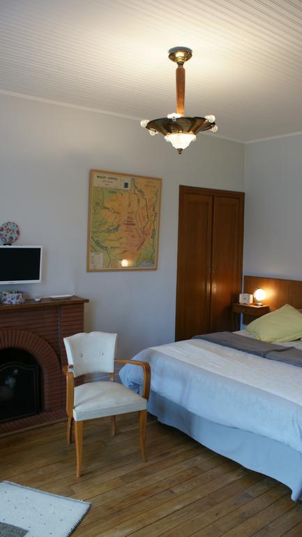 La Maison Bleue Hotel Arquian Esterno foto